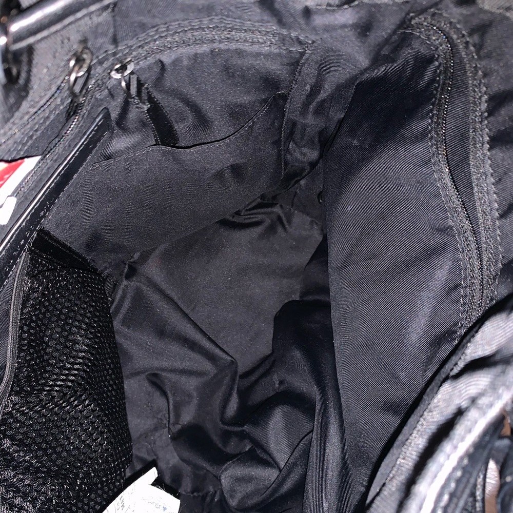 COPY - LULULEMON BLACK ATHLETICA BUCKET HANDBAG/CROSSBODY - Picture 9 of 15